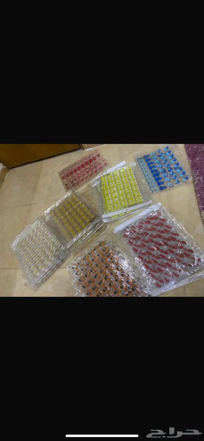 شوكلاه بأشكال متنوعة عيد سعيد مواليد   شكل سبونج بوب و قلب 15