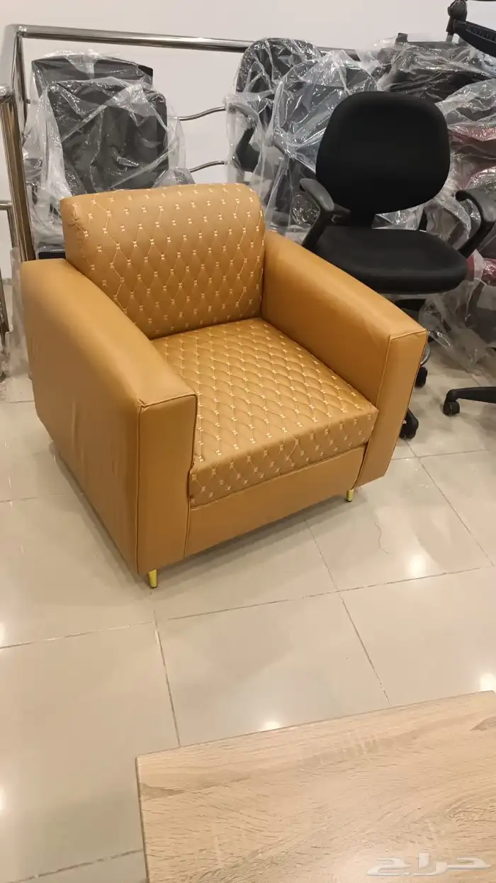 كنب جلد خمسة نفر كنب جلده نفر. 17