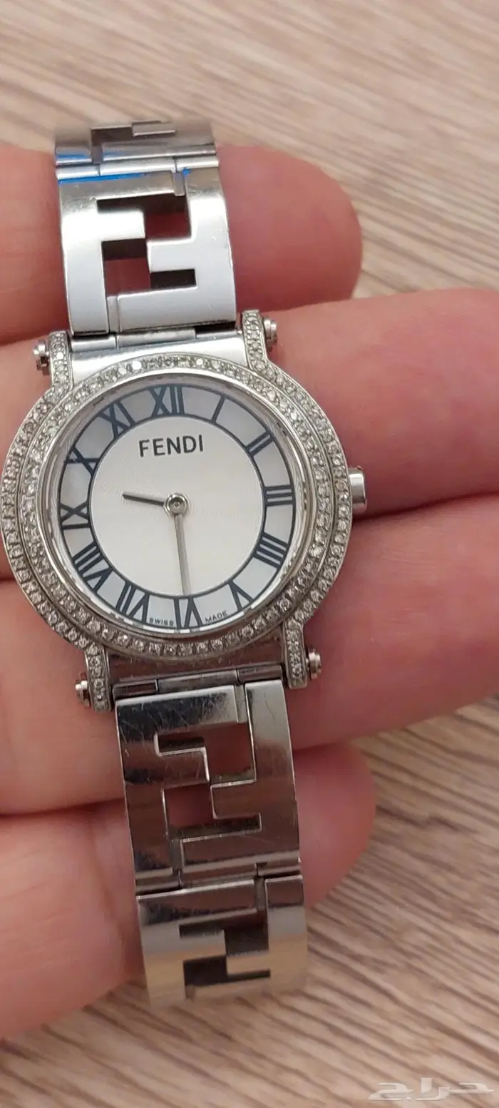 ساعة ألماس أصلي نوع فندي Fendi نسائية سويسرية أصلية 0
