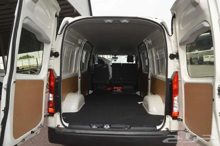 تويوتا باص هايس 2025 ديزل سقف مرتفع عبداللطيف جميل 8