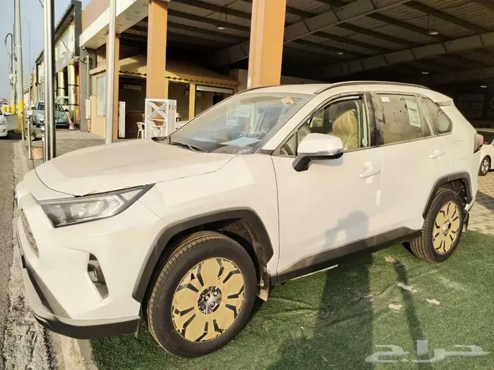 تويوتا راف فور XLE بنزين فتحه دبل م2023 1