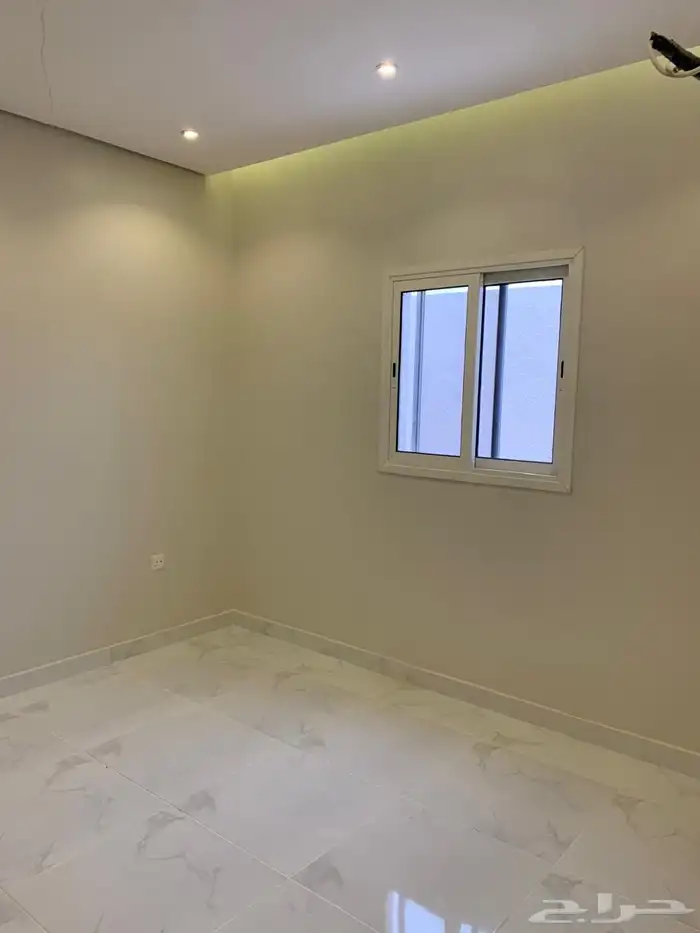 للبيع فلل وشقق مميزه وتصميم رائع ضاحية الجبيل 1