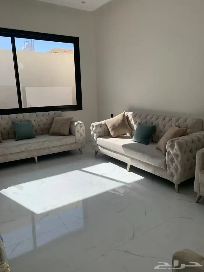 عدد ثلاثه كنب شبه جديد لم يستخدم 2
