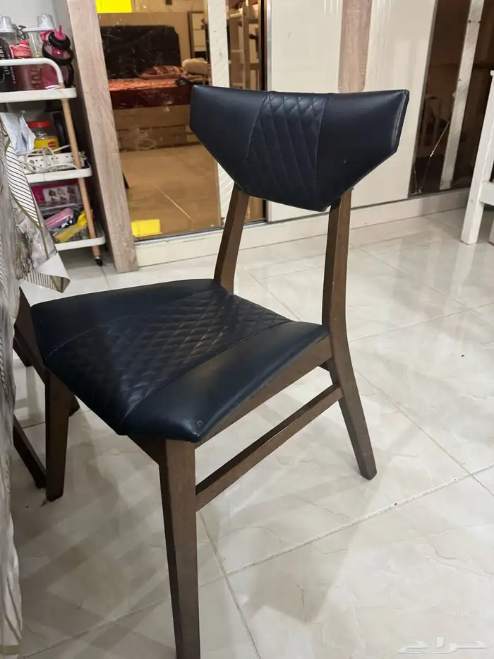 Home Center Dining table 4