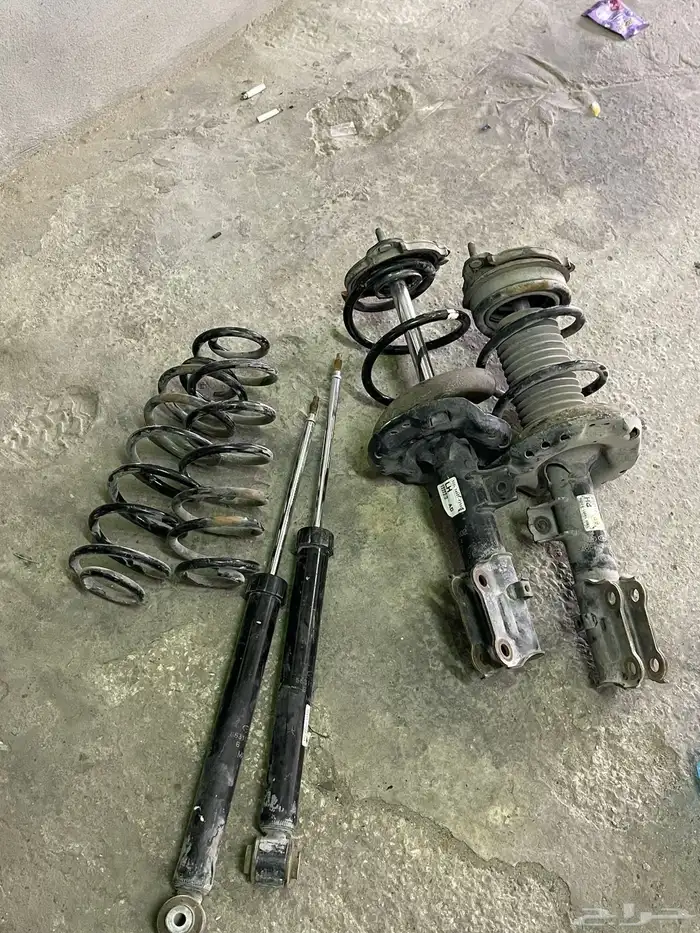للبيع جمبينات النترا مع يايات 0