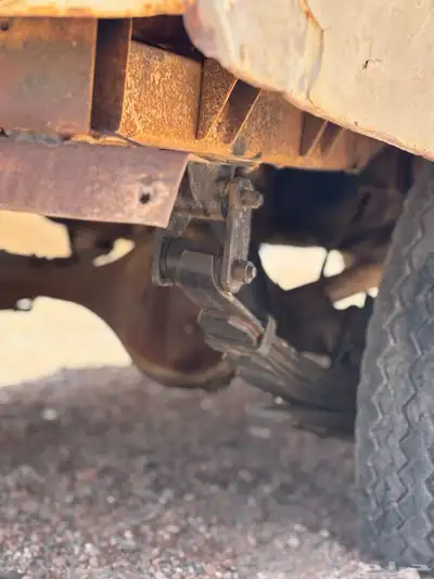 للبيع قطع غيار جيب شاص وربع 80 إلى 84 شرط بذن الله 2