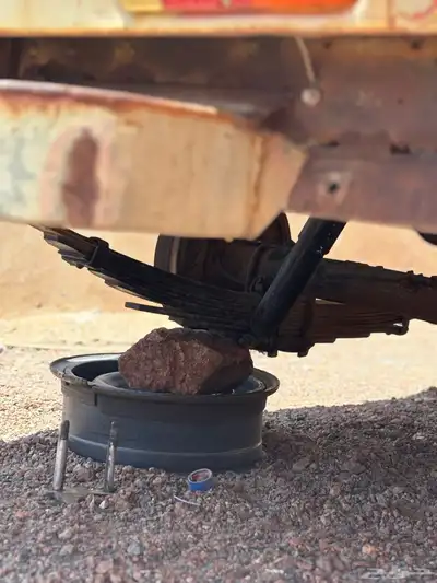 للبيع قطع غيار جيب شاص وربع 80 إلى 84 شرط بذن الله 13