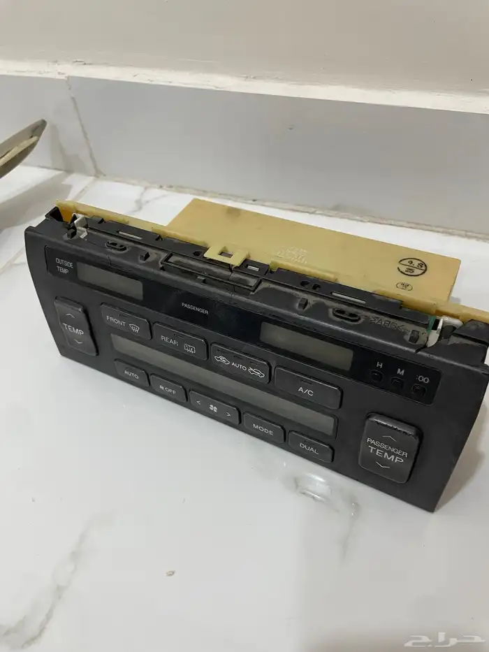 قطع واكسسورات لكسز 400 1