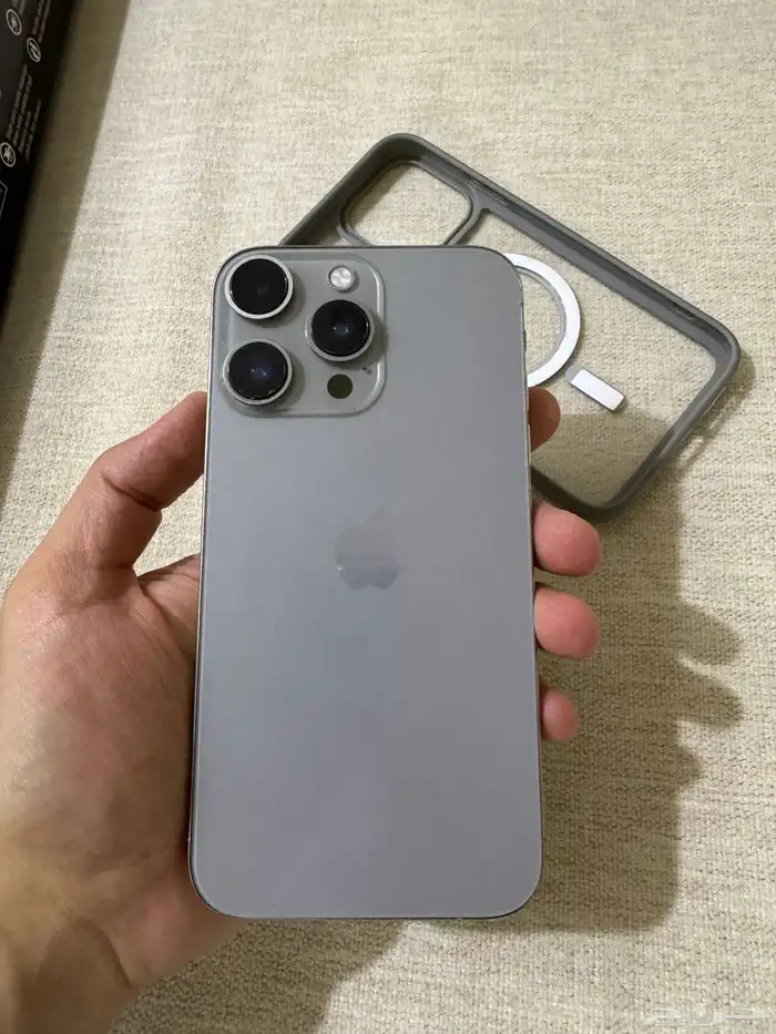 ايفون اكس ار xr مرهم ومعدل الى 15 برو للبيع بالخرج 6