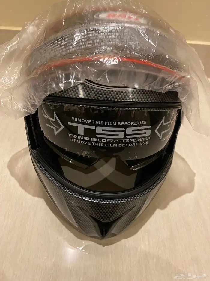 خوذة دباب وسماعة ومايك 4