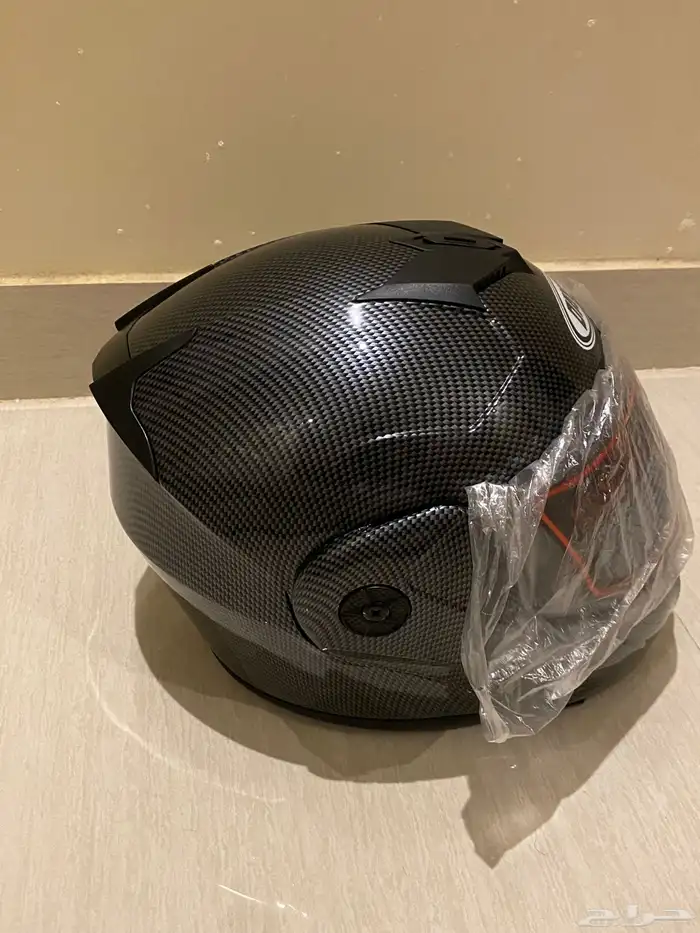 خوذة دباب وسماعة ومايك 2