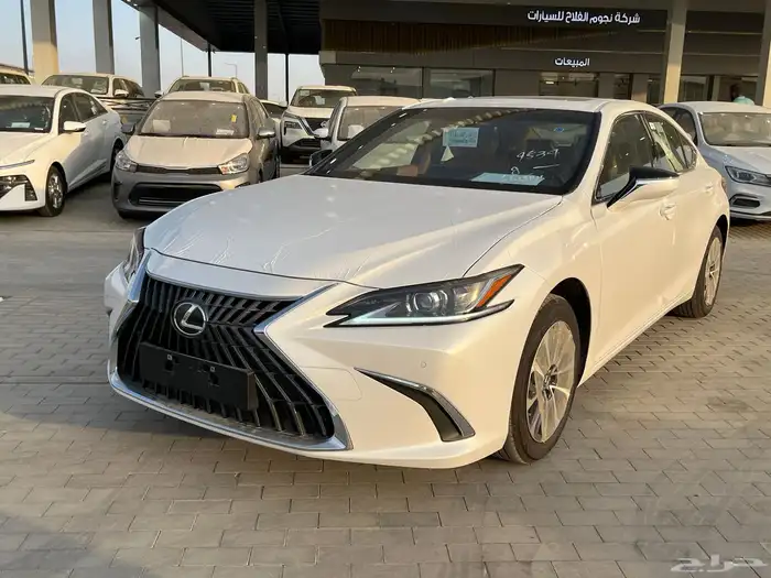 لكزس ES250 بنزين 2025 سعودى متاح اقساط وكاش 1