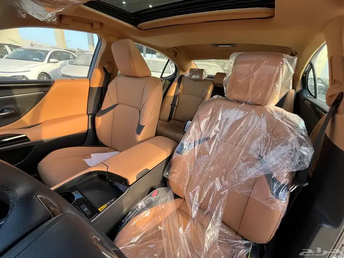 لكزس ES250 بنزين 2025 سعودى متاح اقساط وكاش 5