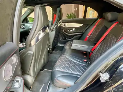 للبيع مرسيدس C63s موديل 2016 جفالي 37