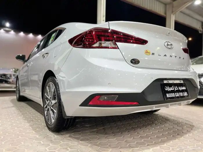 هيونداي النترا 2019 18
