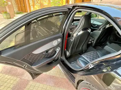 للبيع مرسيدس C63s موديل 2016 جفالي 35