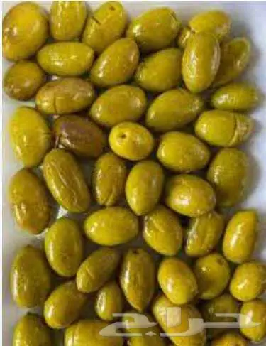 بيع زيت وزيتون سوري في مدينه الدمام حي غرناطه 2