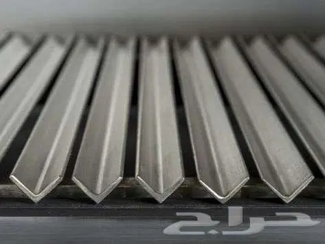 للبيع زوايا الحديد جميع المقاسات والسماكات 1