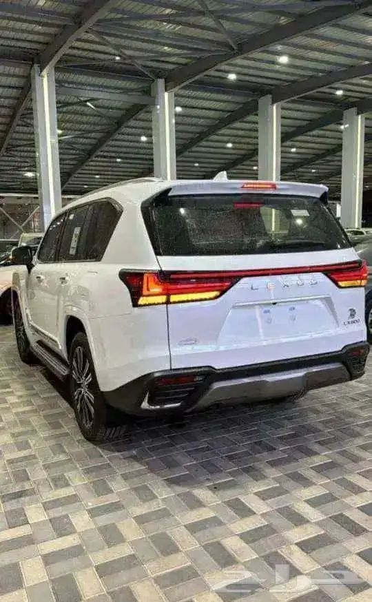 لكزس LX600 BB موديل 2025 - خليجي 6