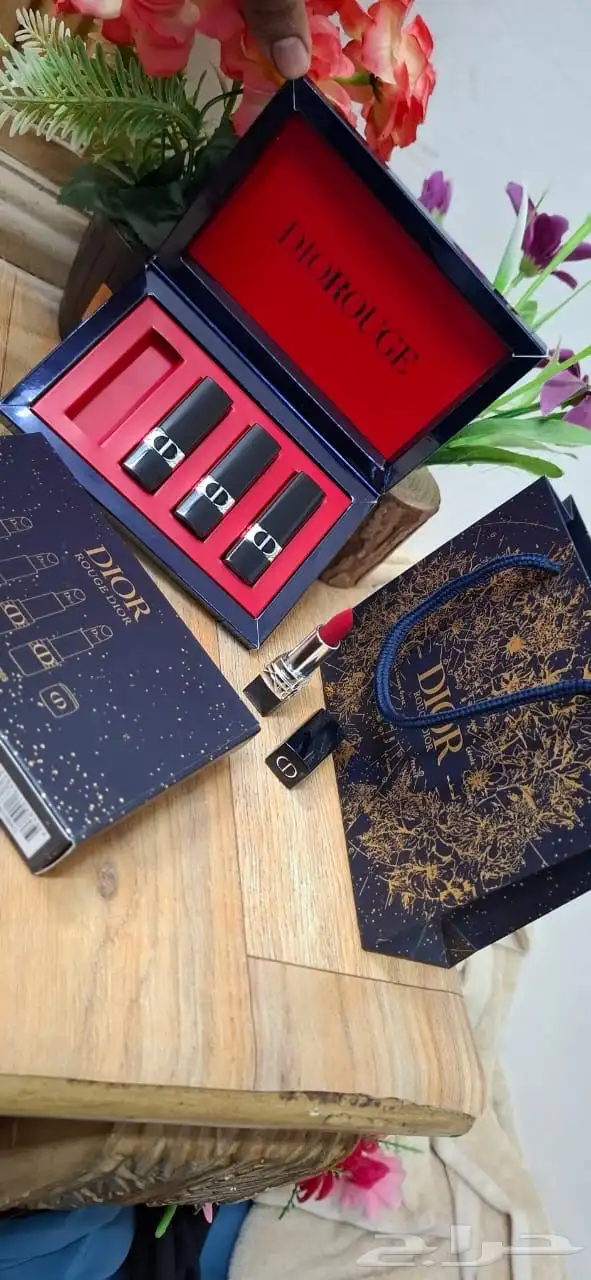 ميك اب وعطور ماستر بأسعار خذها وانت مرتاح 1