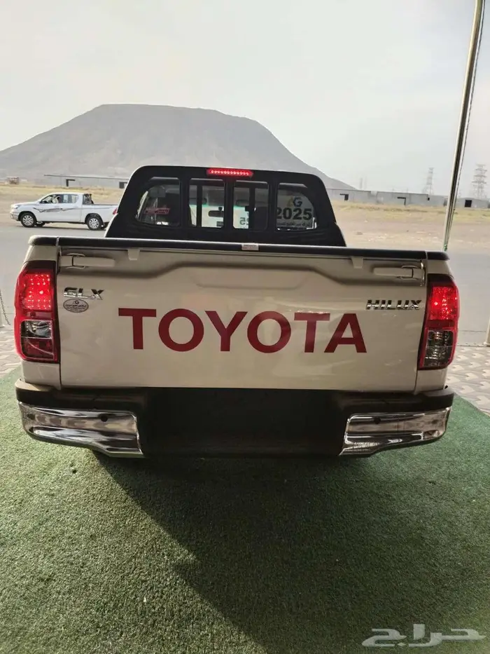 هايلوكس غمارتين GLX بنزين طيس بدون دبل 2025 1