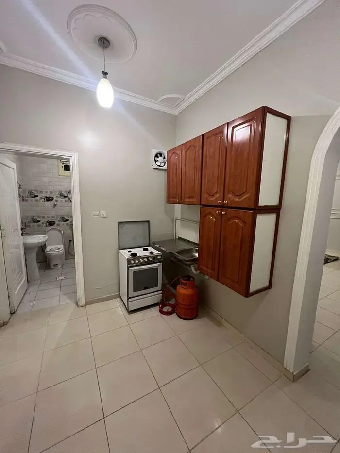 خدمة البحث عن سكن عوائل او عزاب 1