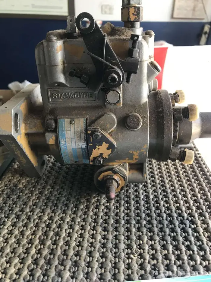 طرمبه ديزل و4 يخاخات -كونترول هيدروليك -باك لودر جون دير 310 6