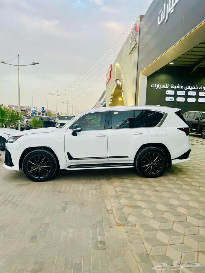 لكزس LX 600 اف سبورت خليجي ساير 2025 3