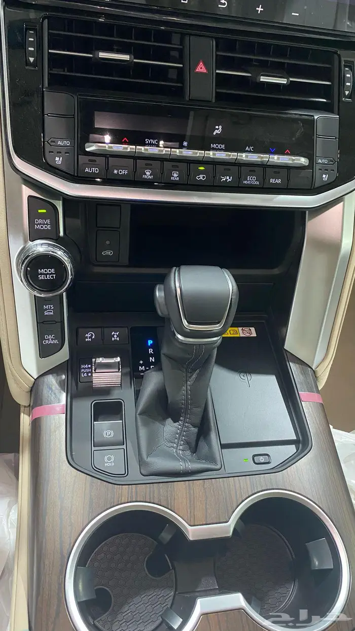 جيب GXR-L4 بنزين 2025 ابيض 13