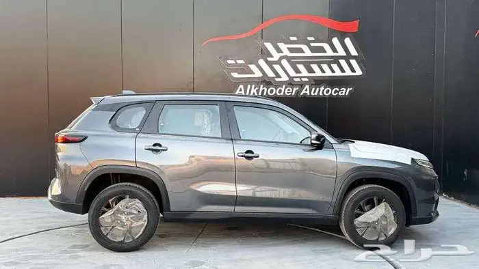 تويوتا اوربان كروز GL 2025 لدي شركة عبدالمجيد الخضر للسيارات 3