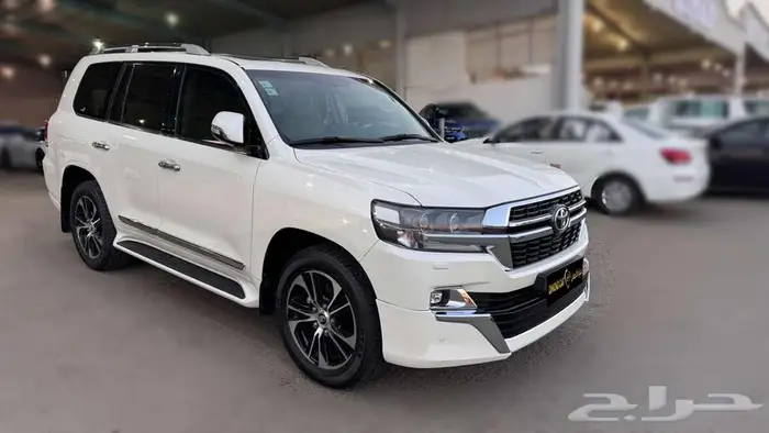 تويوتا لاندكروزر 2021 Toyota Land Cruiser GXR ( V8 ) 3