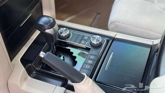 تويوتا لاندكروزر 2021 Toyota Land Cruiser GXR ( V8 ) 16