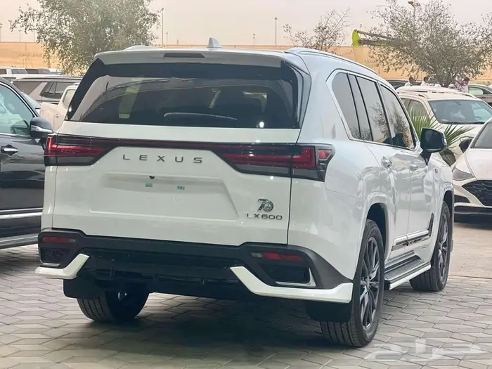 لكزس LX 600 اف سبورت خليجي ساير 2025 4