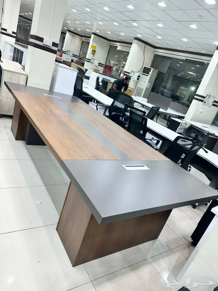 office desks and chairs مكاتب طقم مدير و مكتب مودرن ابيض 84