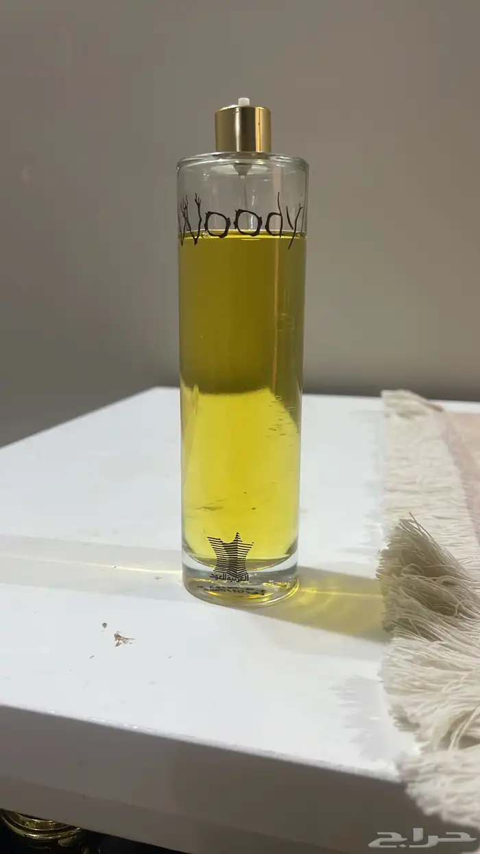 للبيع اربع عطور شرط اصليه شانيل والعربيه 2