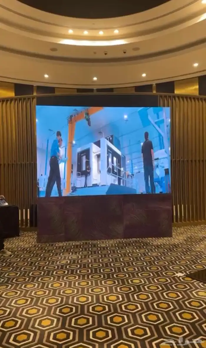 شاشات كرم ستار لتنظيم المعارض والمؤتمرات 1