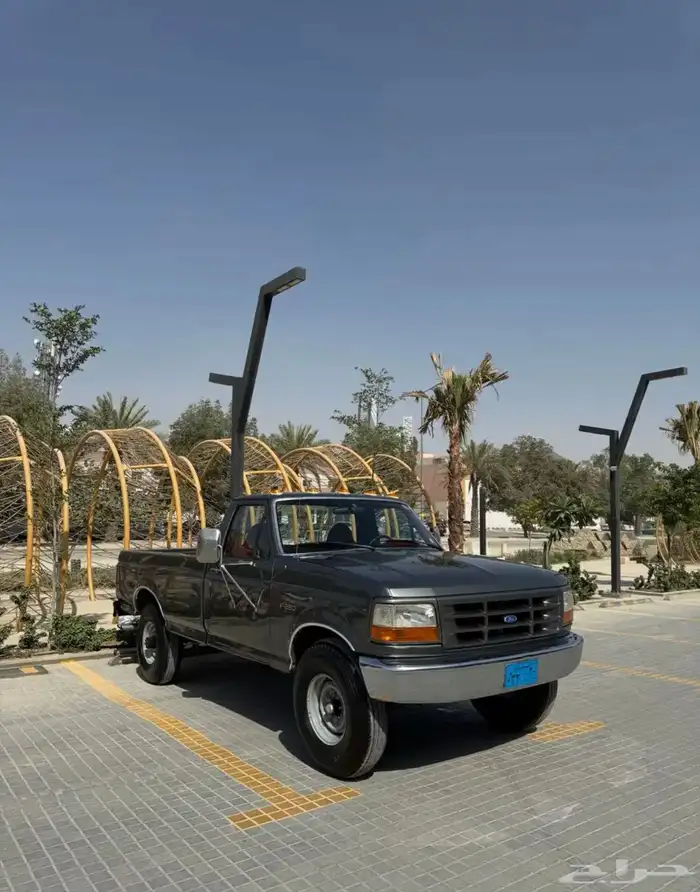 فورد F-250 1993 ( مخزن ) 1