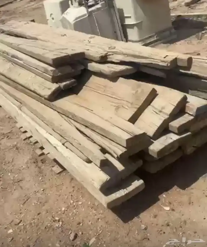 خشب بناء مواد بناء مرابيع عدة نجار عمدان خشب مقاولات للببع 0