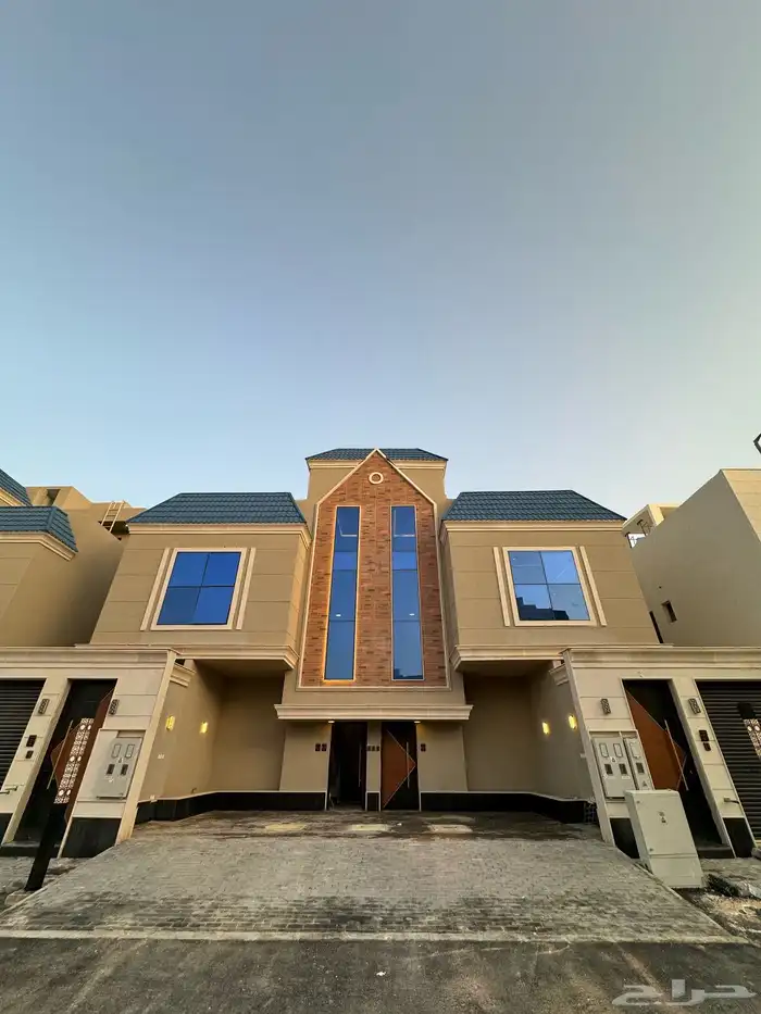 للبيع شقق تمليك و تاون هاوس وادوار ارضية تصميم كلاسكي 2