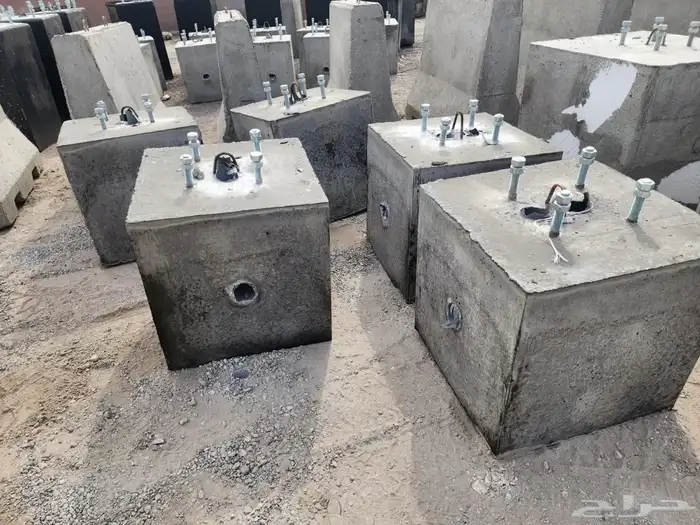 حواجز خرسانية قواعد انارة دعايه وأعلان 10