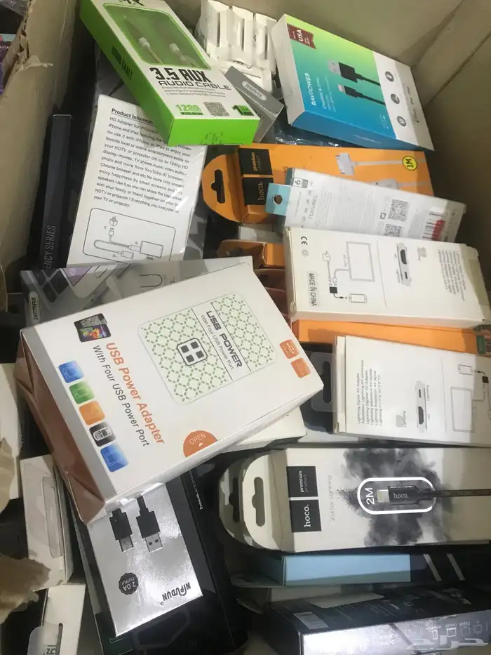 اكسسوارات اجهزه شاشات حمايه وجرابات واشياء غيرها بارخص سعر 7