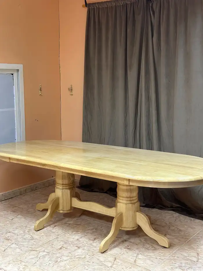 للبيع طاولة طعام 2