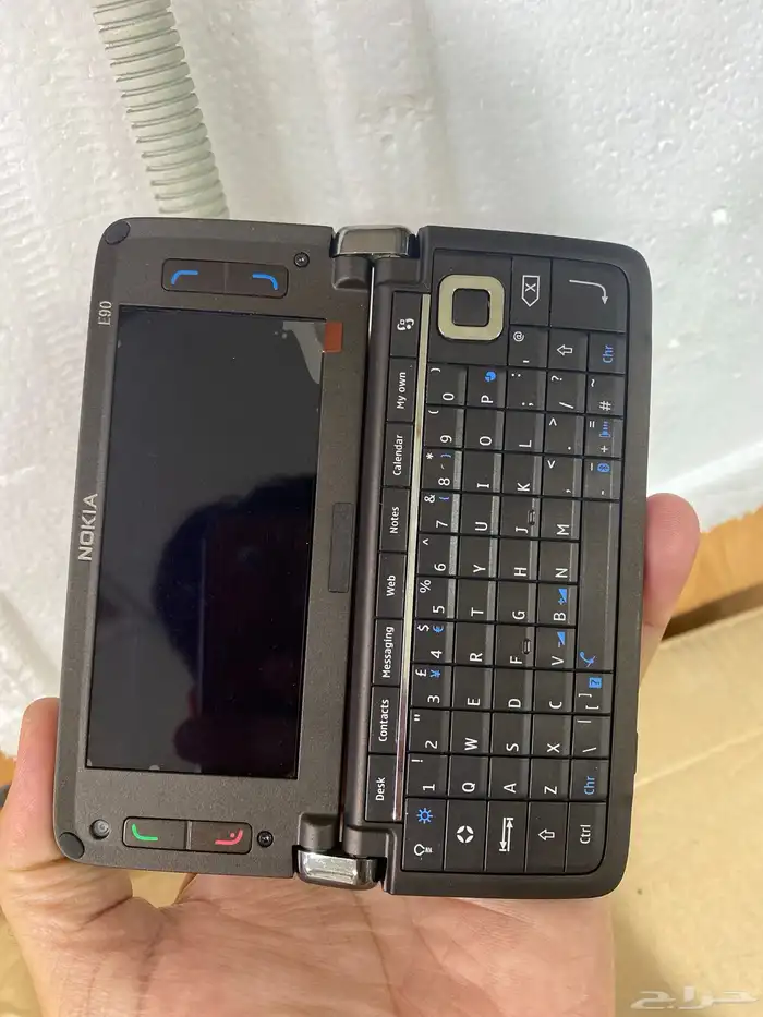 جوالات نوكيا قديمك نديمك وجوالات بلاكبيري 4