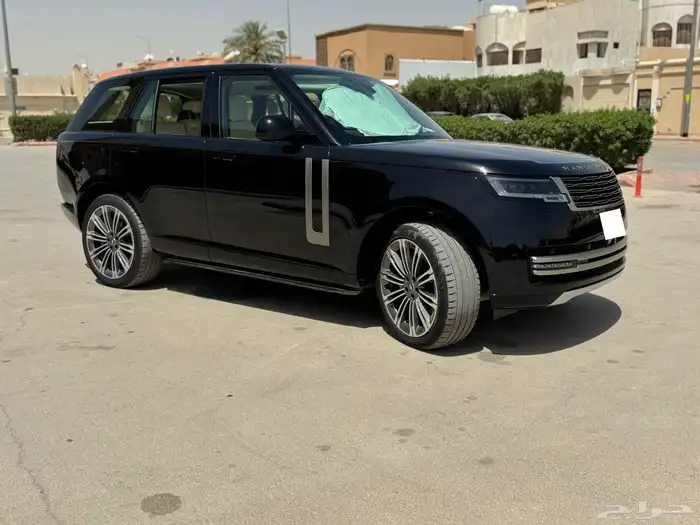 رنج روفر فوج 2025 اصفار لون اسود للتاجير 0