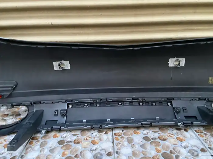 صدام خلفي مرسيدس يخت أمريكي 10