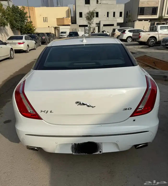 جاكوار 2014 للبيع بحالة ممتازه 3