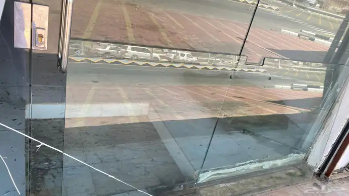 باب قزاز ستريك الطول 2 متر. العرض 1متر 2