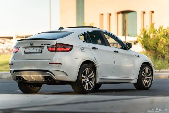 BMW X6 m power 2011 1
