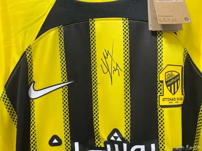 تيشيرت الاتحاد جديد بتوقيع 1