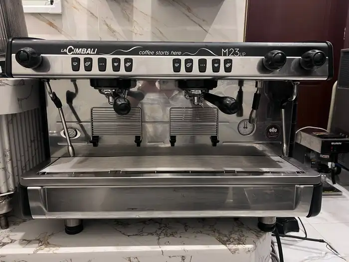 مكينة اسبرسوا لاشمبالي وطاحونة وثلاجه عرض بسعر مغري 0